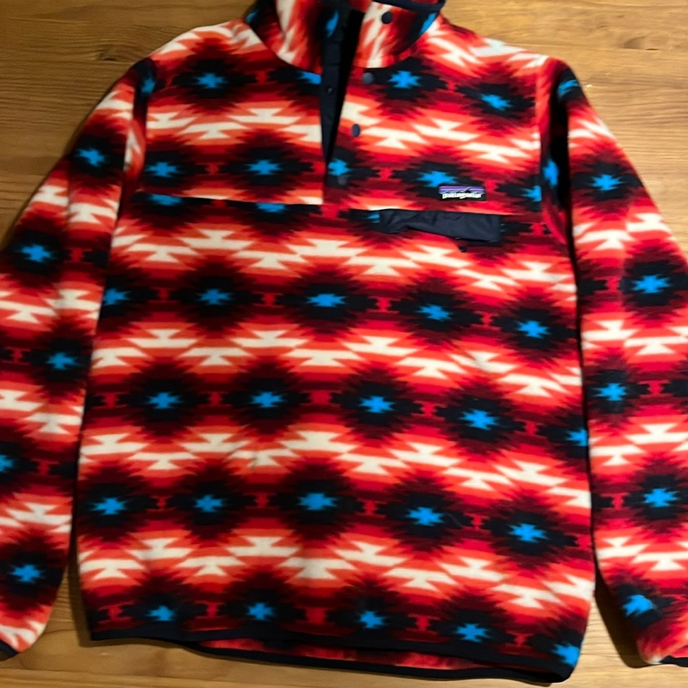 Patagonia synchilla fleece basically new southwest red orange blue and white